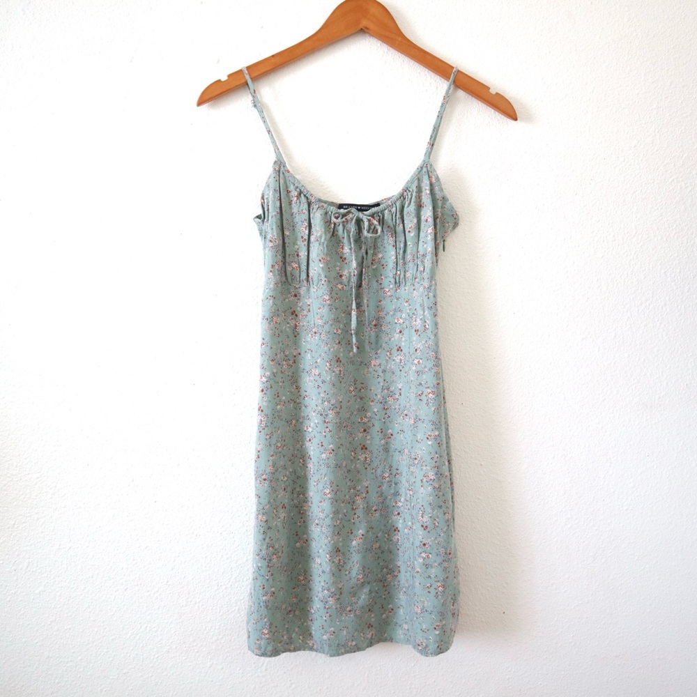 Brandy Melville milkmaid green floral dress